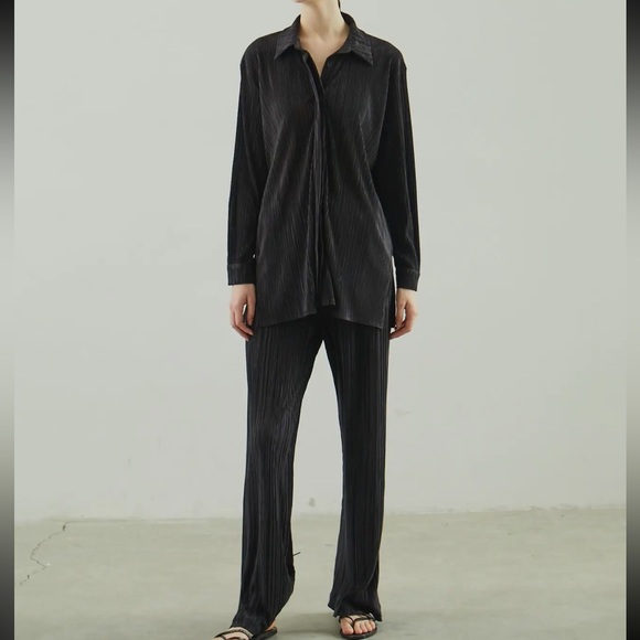 68 Fabulous Chic Black Top And Wide Leg Pant Set - Picture 4 of 4